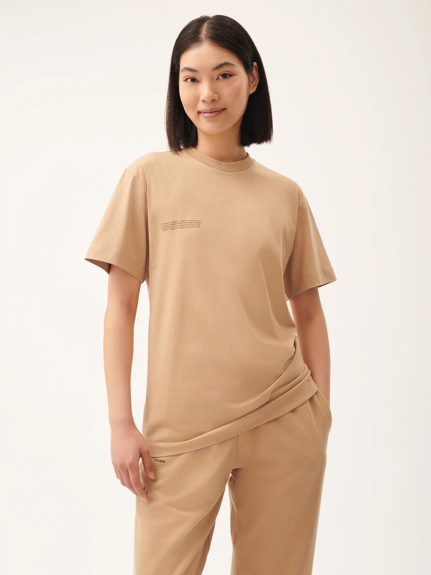 365 Midweight T-shirt—desert camel