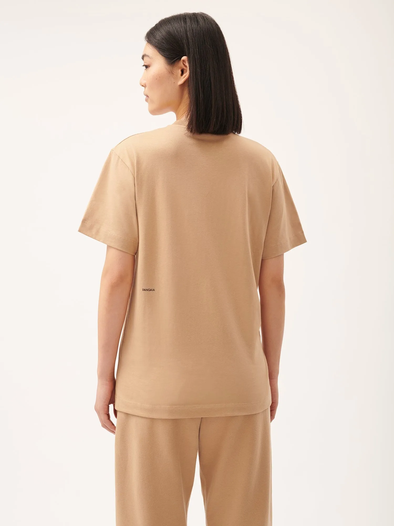 365 Midweight T-shirt—desert camel