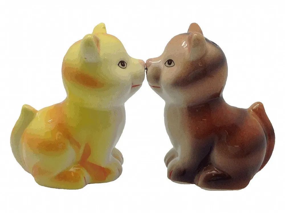 Ceramic Salt & Pepper Set Magnetic Cats