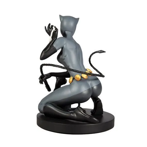 DC Designer Series Catwoman by Stanley Lau 1:6 Scale Statue