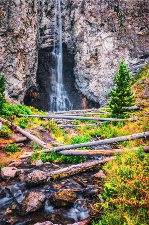 Yellowstone, Fairy Falls | Yellowstone National Park Puzzle | 250, 500, 1000 Pieces